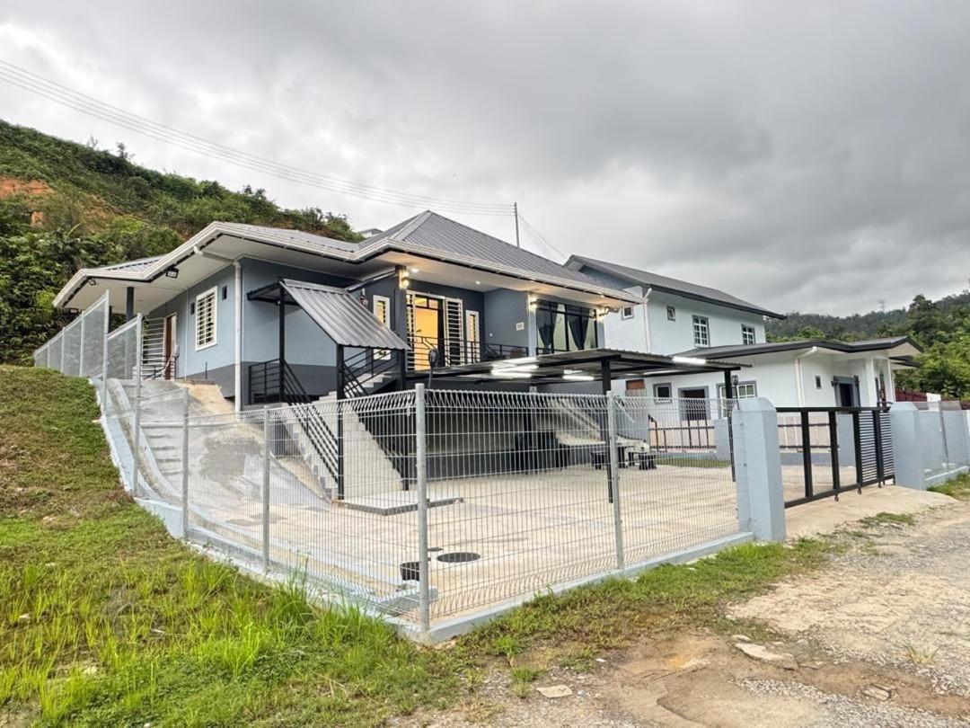 Vinzsugudhomestay - B&B Penampang