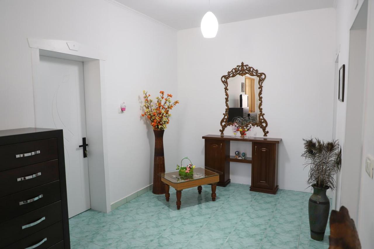 Jatroi Guesthouse - B&B Berat