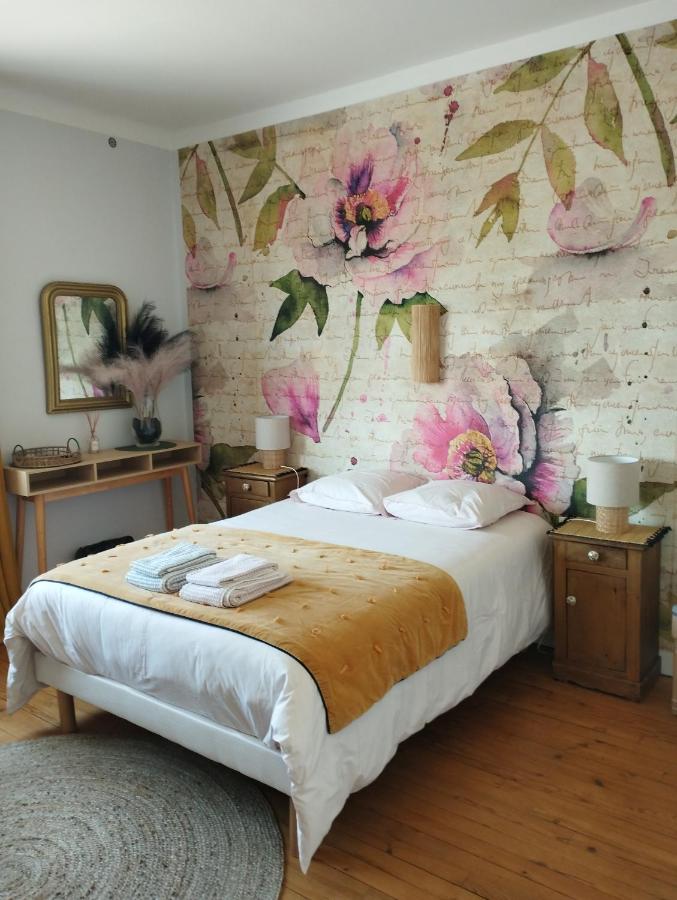 Double Room with Private External Bathroom