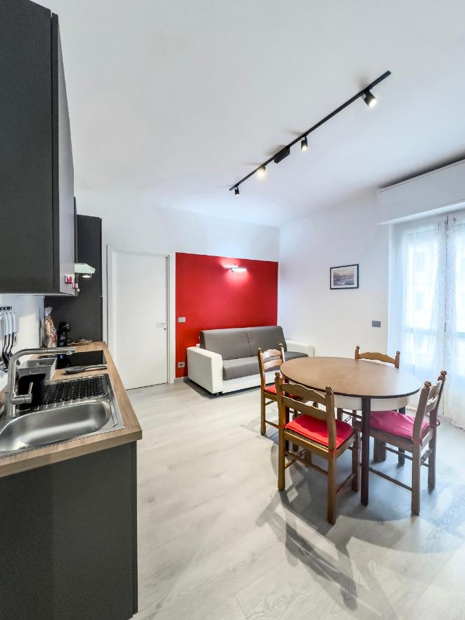 Corso Dante's Paradise Blue - Exclusive Apartment in Alassio - B&B