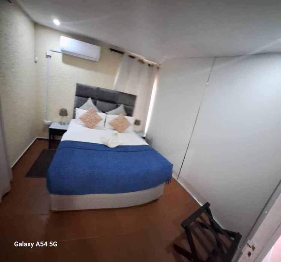 Deluxe Family Suite