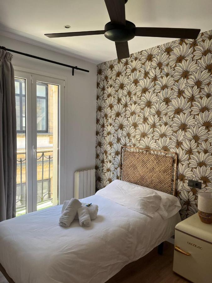 Single Room with Shared Bathroom