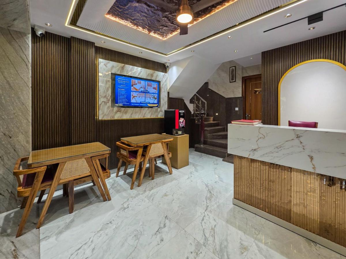 Delhi Delight Premium - Bed and Breakfast
