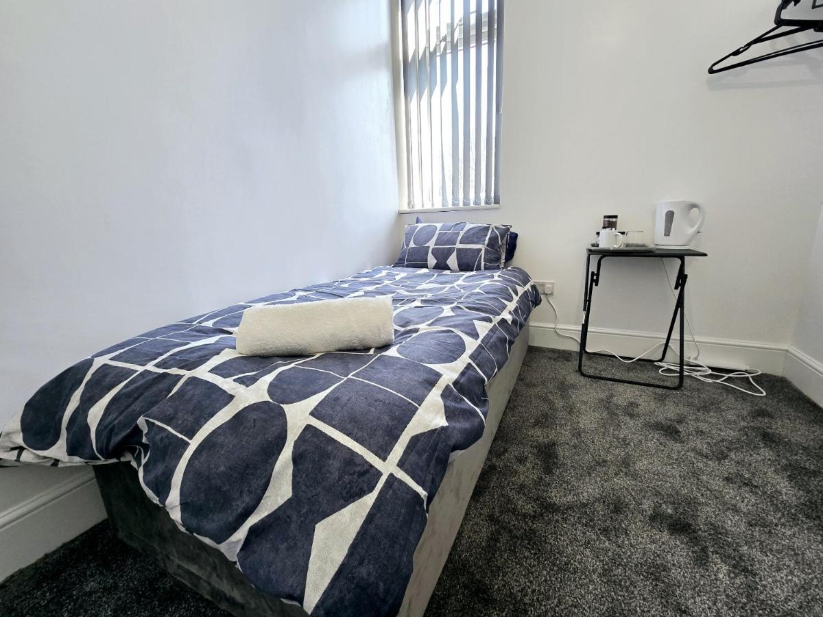 Camera Singola con Bagno Privato