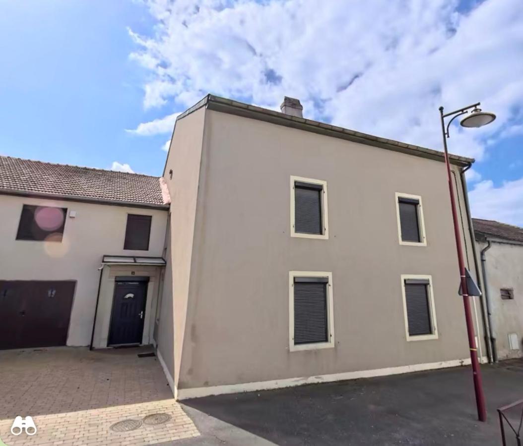 Mignon Appart Moderne et neuf, à 30min du Lux et pour 4pers - B&B