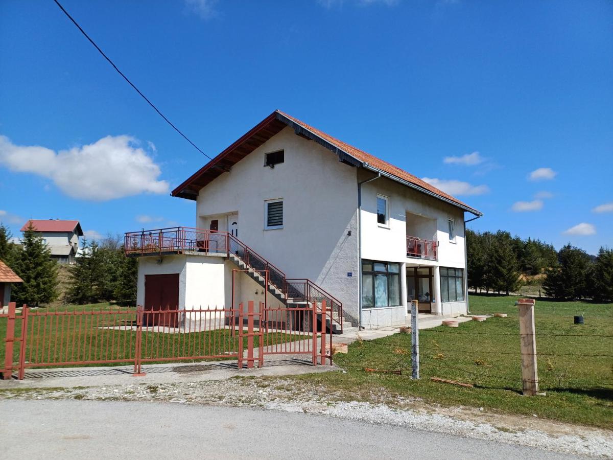 Viola 144 - B&B Han Pijesak
