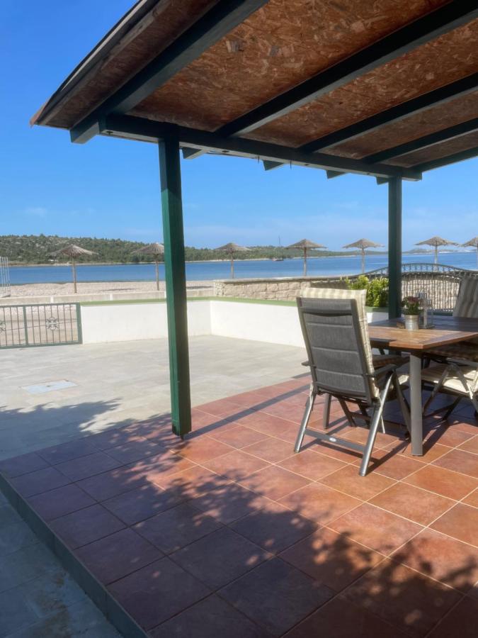 Beach House Kocer - Ferienwohnung Pirovac