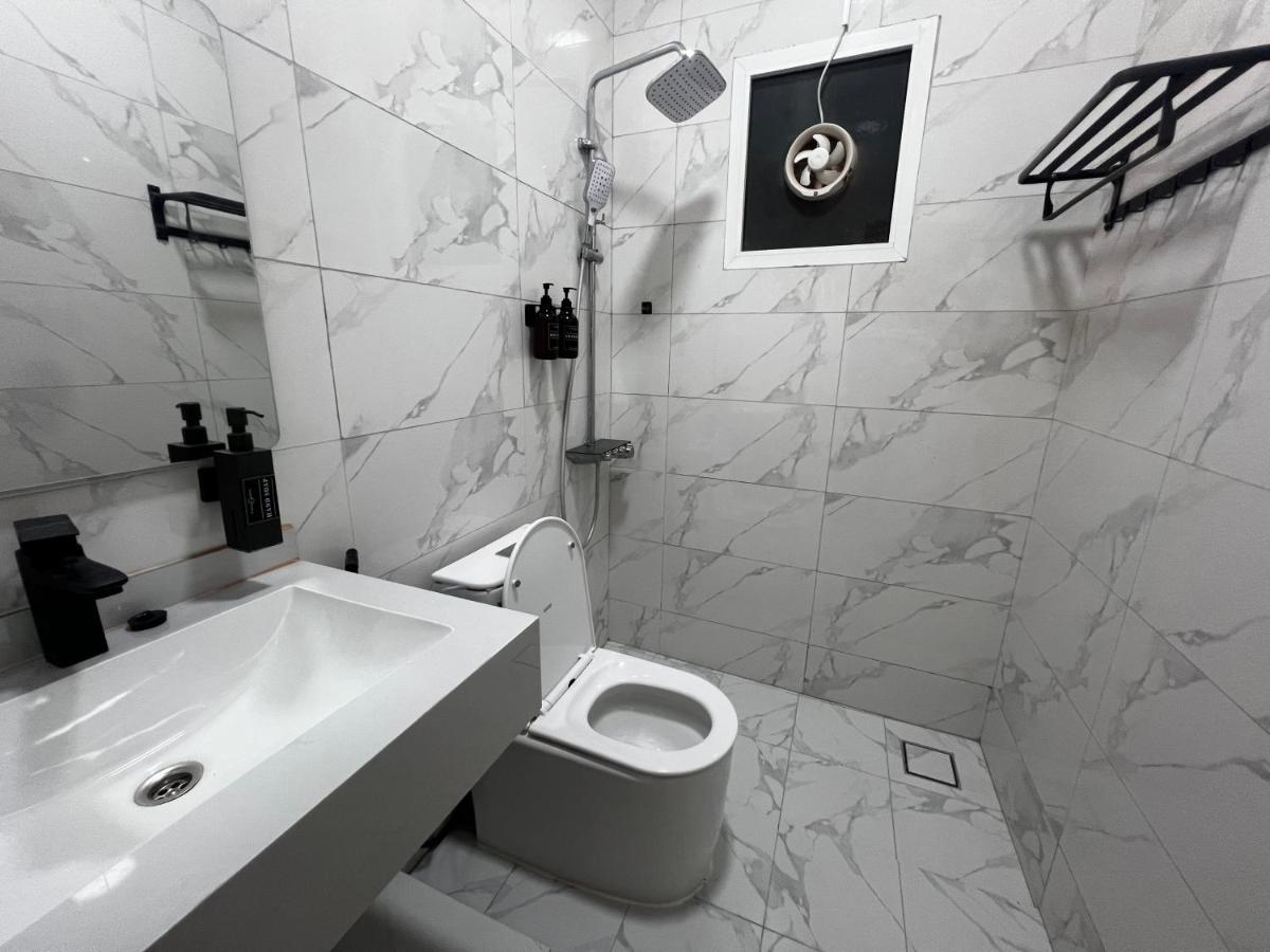 Deluxe One-Bedroom Apartment with City View