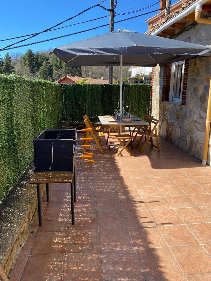 Monica Tabares VUT-LE-906 - B&B