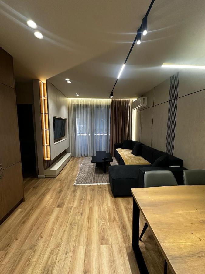 Fjori di bosco Tirana - Ferienwohnung