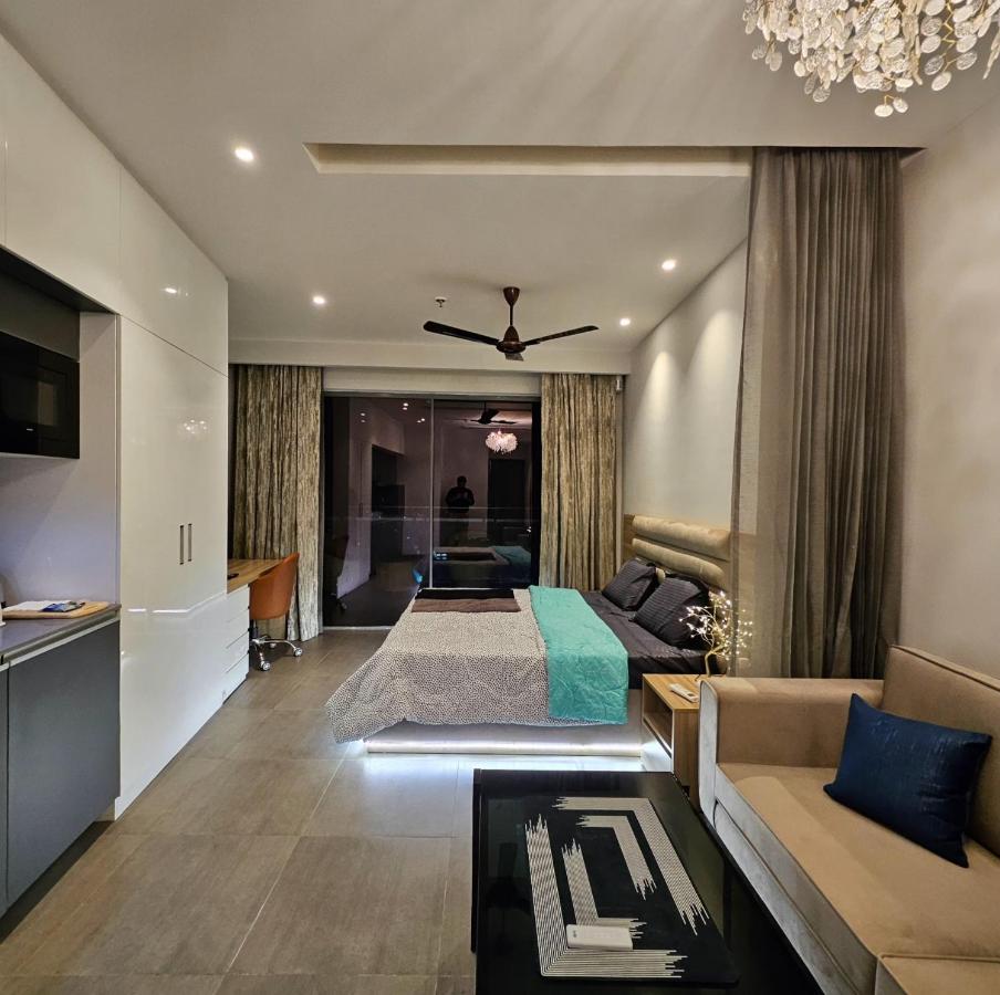 Vogue Studio Supernova - B&B Noida