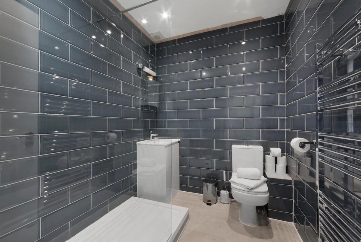 Saltram Crescent Loft Second Floor Sleeps 6 - B&B Londra