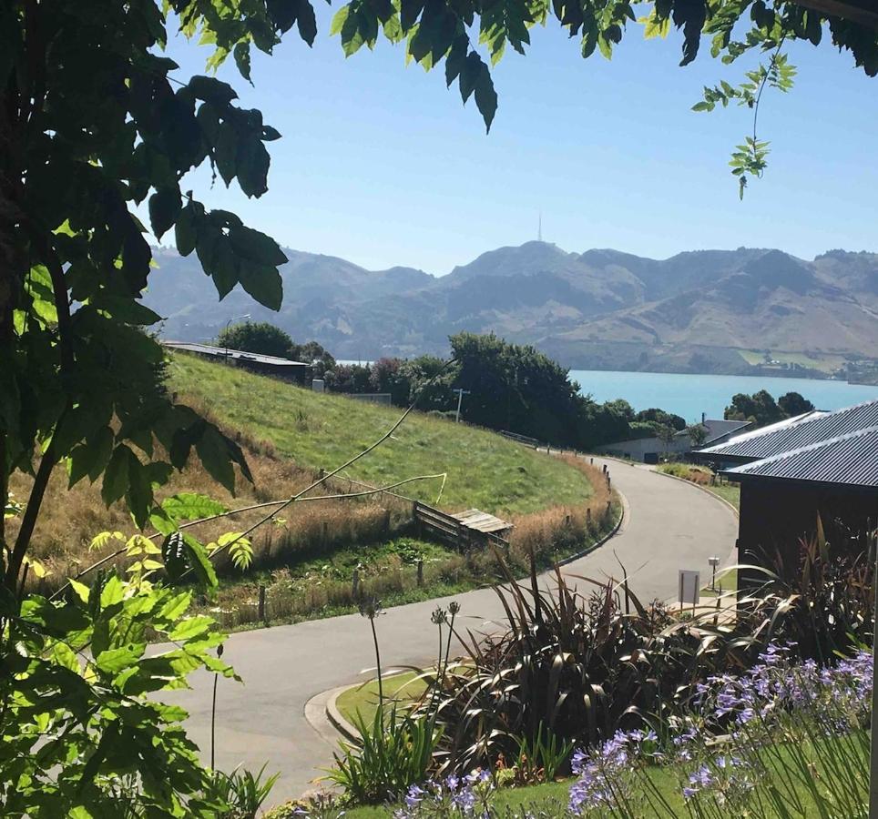 Luxury Diamond Harbour Retreat with Ocean Views - B&B