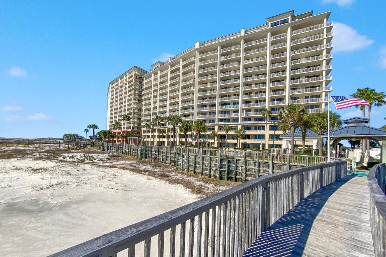 Doral 103 - Charming Beachfront / Ground Floor Condo! - B&B