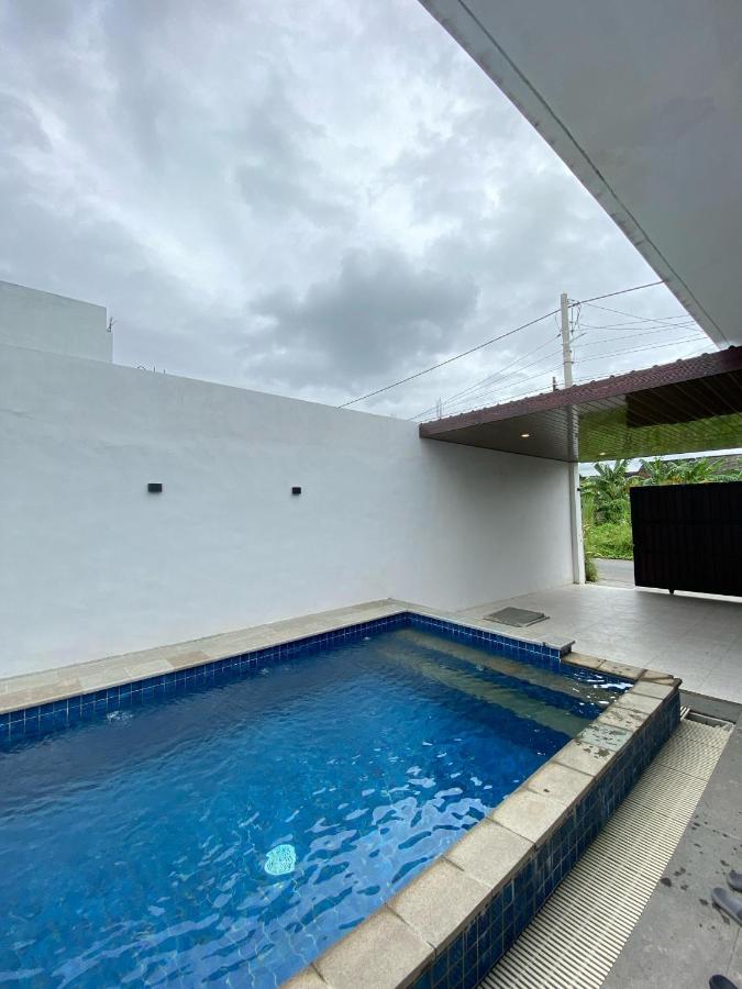 Villa Kila Rengganis Lombok - B&B Prampuan