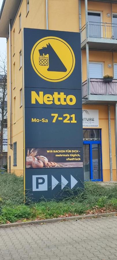 Gemütliches Zimmer es handelt sich hier um ein private-Zimmer in einer Wohnung mit gemeinsamen Badezimmer nicht um Ferienwohnung - Ferienwohnung