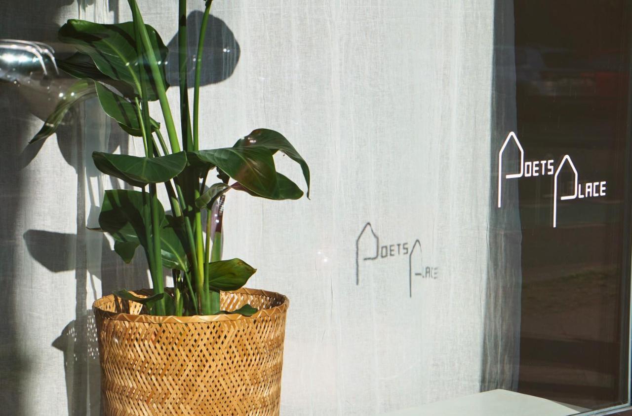 Poets Place Design Apartment in Kreuzberg - space for 8 persons - B&B