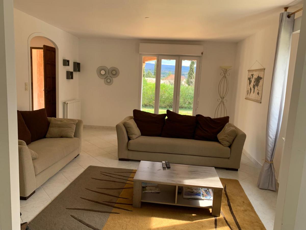 Jolie maison avec piscine et vue sur le Mont Ventoux - B&B Mormoiron