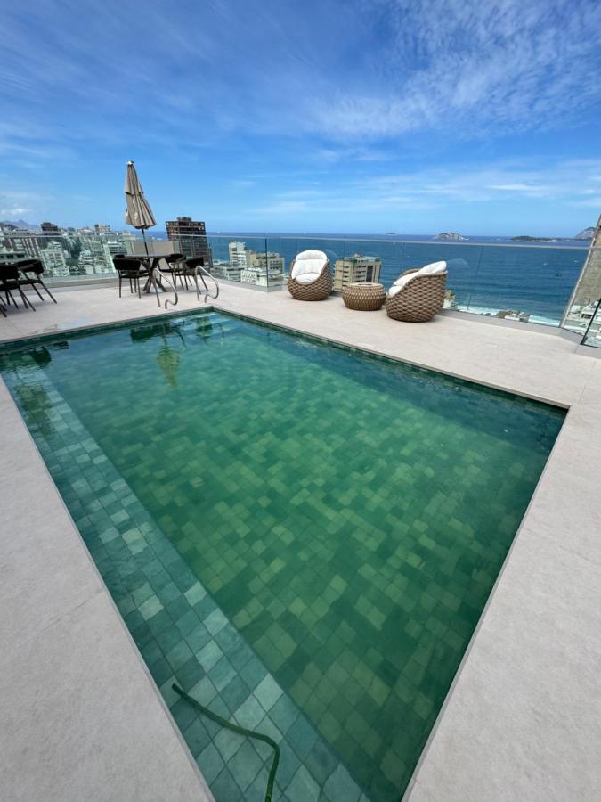 Flat 16 andar Vista do Mar, Piscina, Sauna, Academia e Garagem no Leblon - B&B