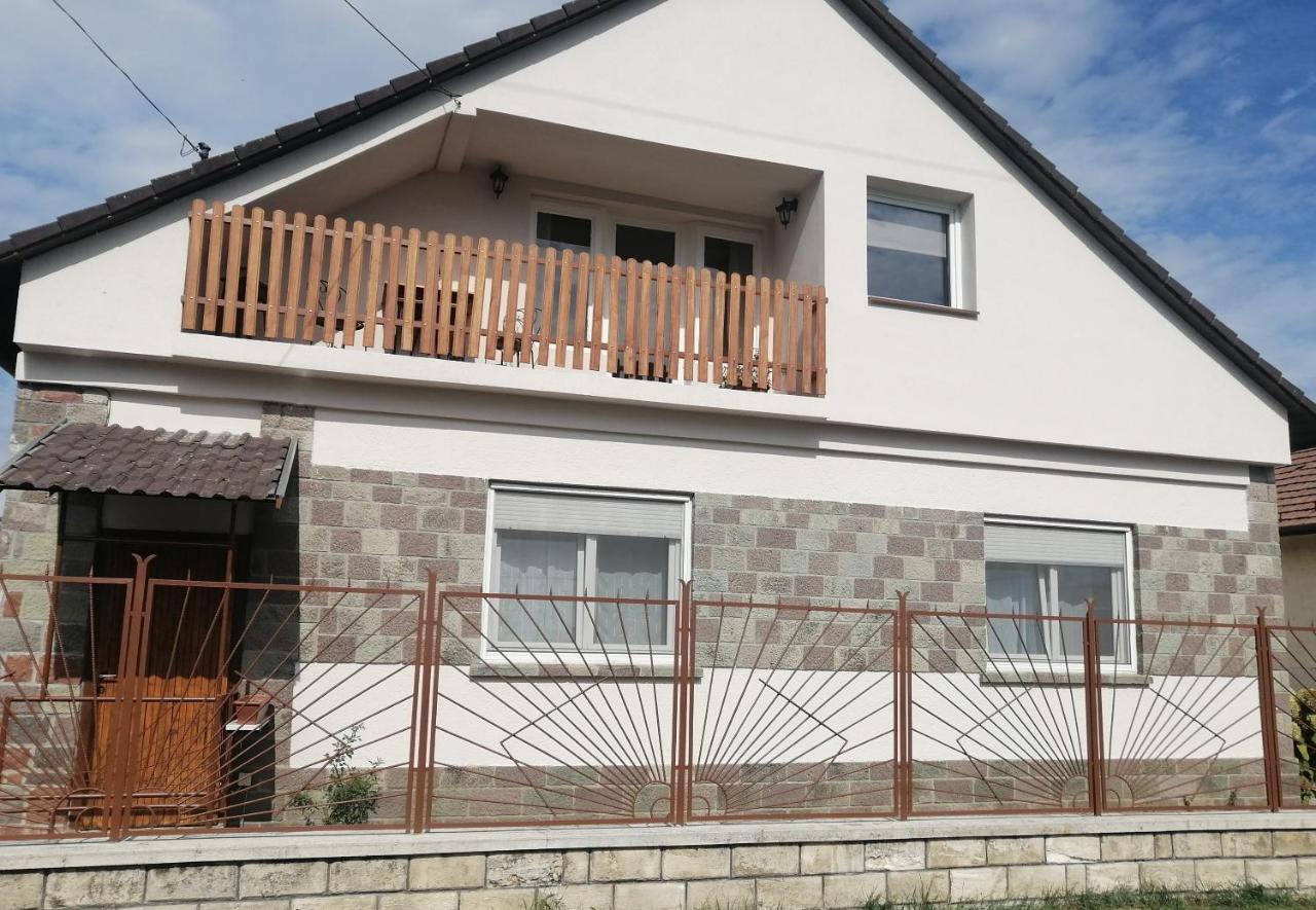 Sziget Gyöngye Vendégház - B&B Tahitótfalu