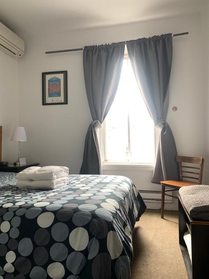 Doppelzimmer mit Gemeinschaftsbad