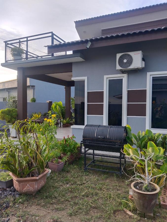 Villa Adeeva Homestay Langkawi - B&B Pantai Cenang