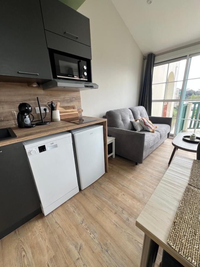 Coco studio 2 adultes et 2 enfants avec terrasse vue sur le Lac et accès parc aquatique gratuit - Chambres d'hôtes Talmont