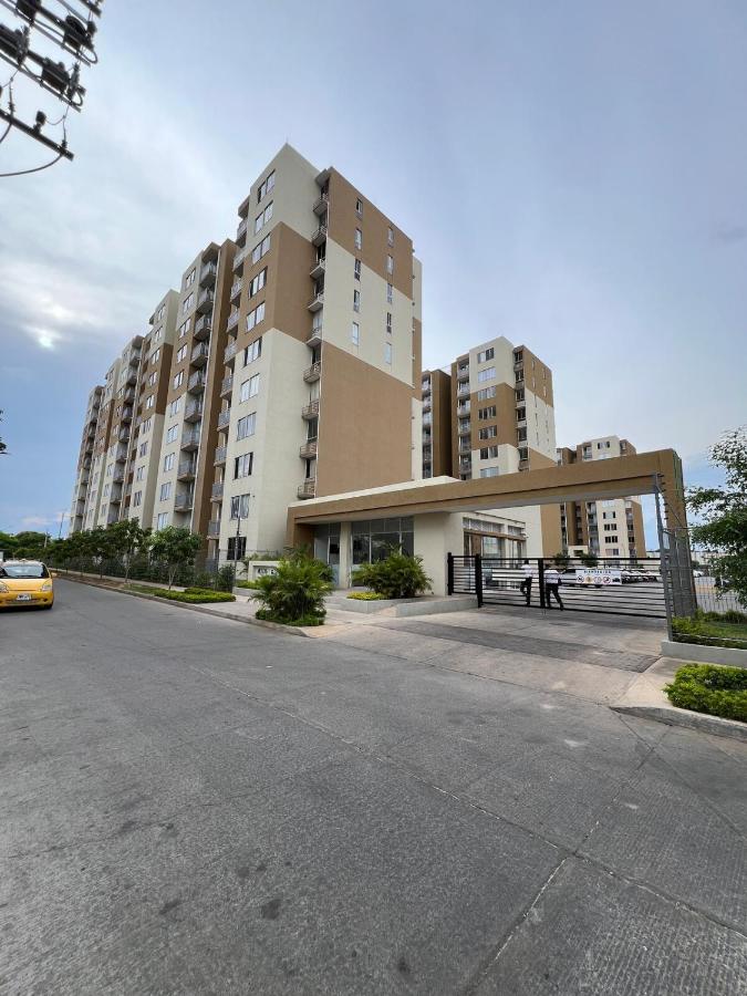 Lujoso Apartamento Con Piscina En Conjunto Cerrado - B&B Valledupar