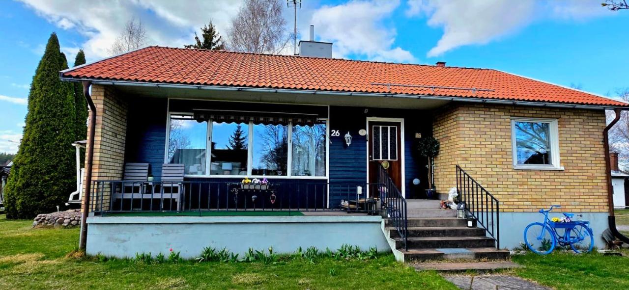 Hus Jonna - Ferienwohnung Målilla