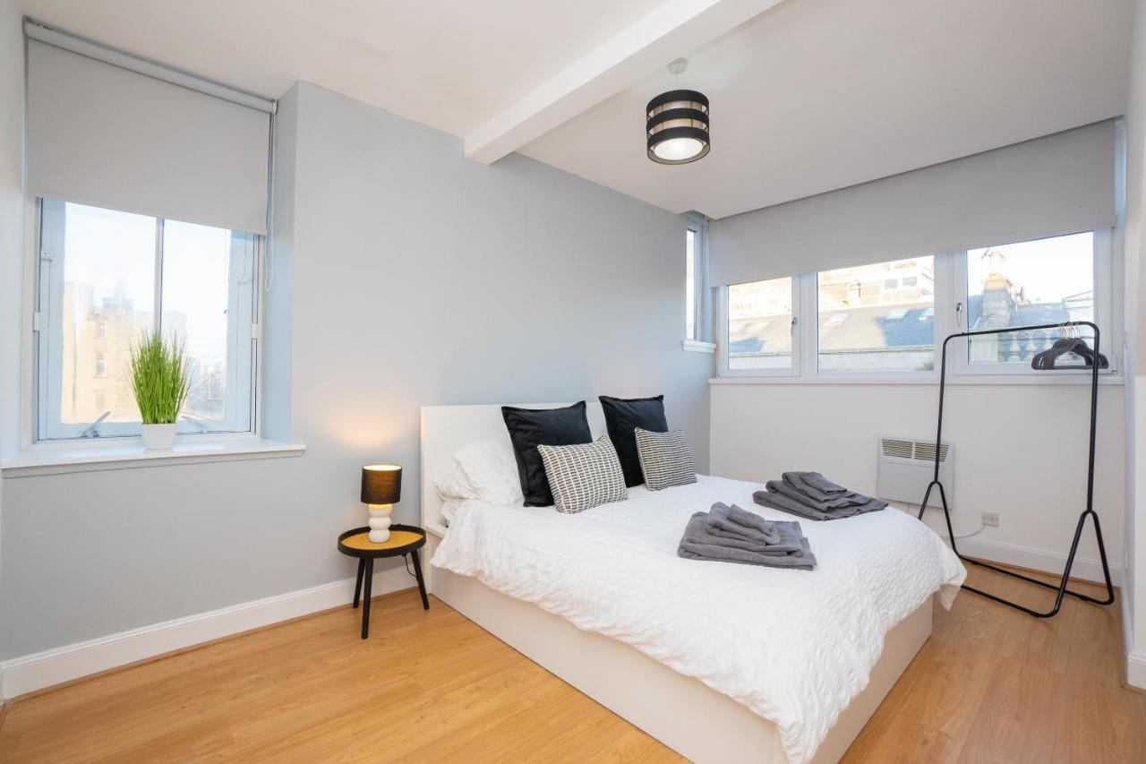 Tiramisu House - SJA Stays - 2 Bed Apartment - B&B