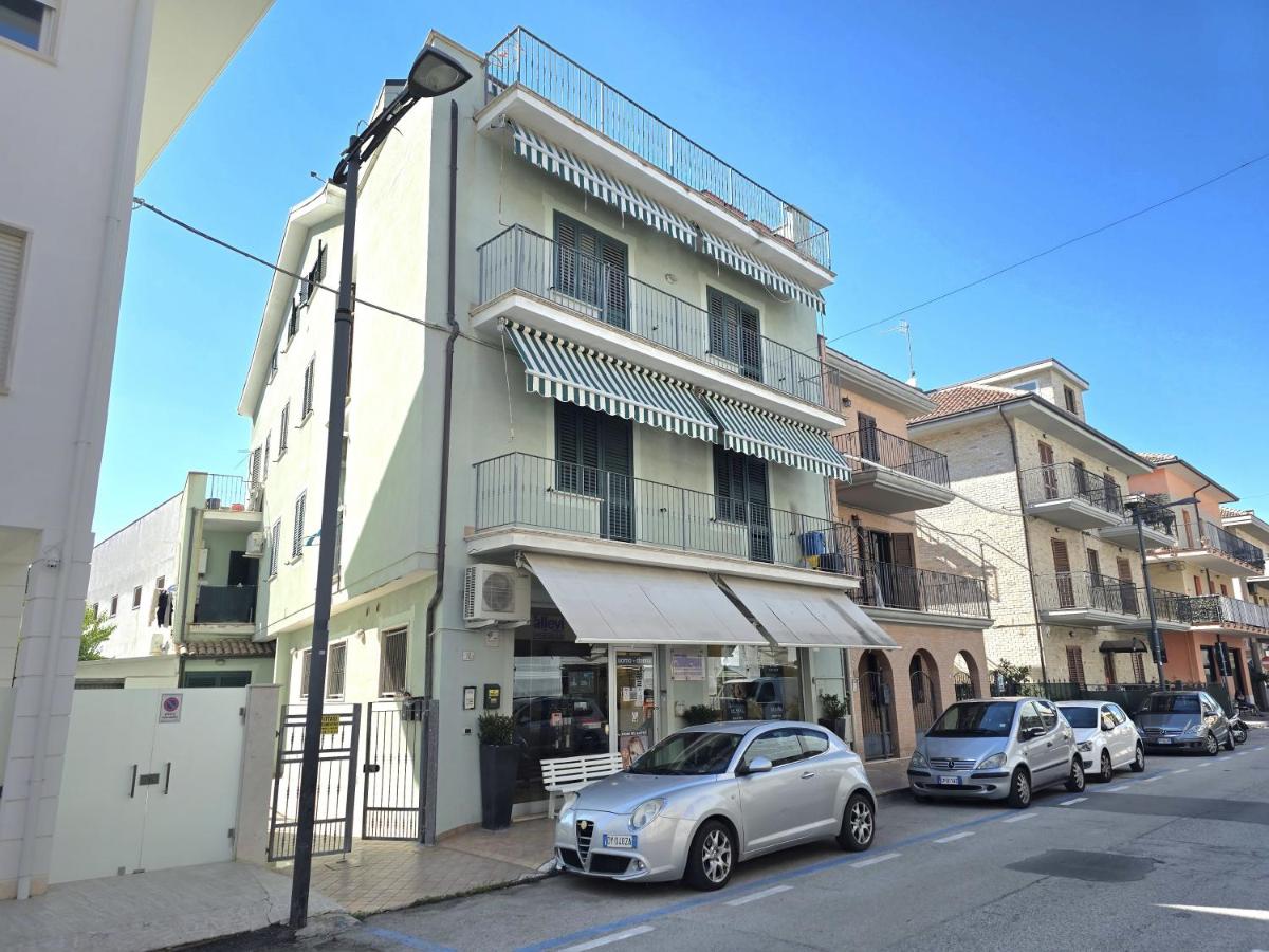 Sarajevo Apartment a pochi passi dal mare RifA764 - B&B