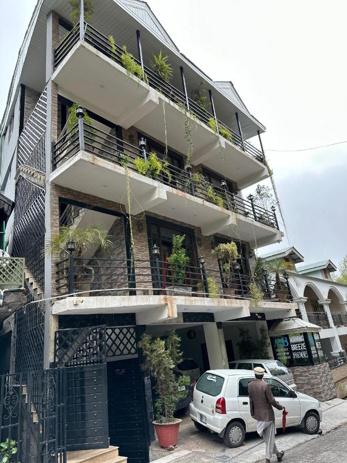 Penthouse In The Clouds - B&B Bhurban