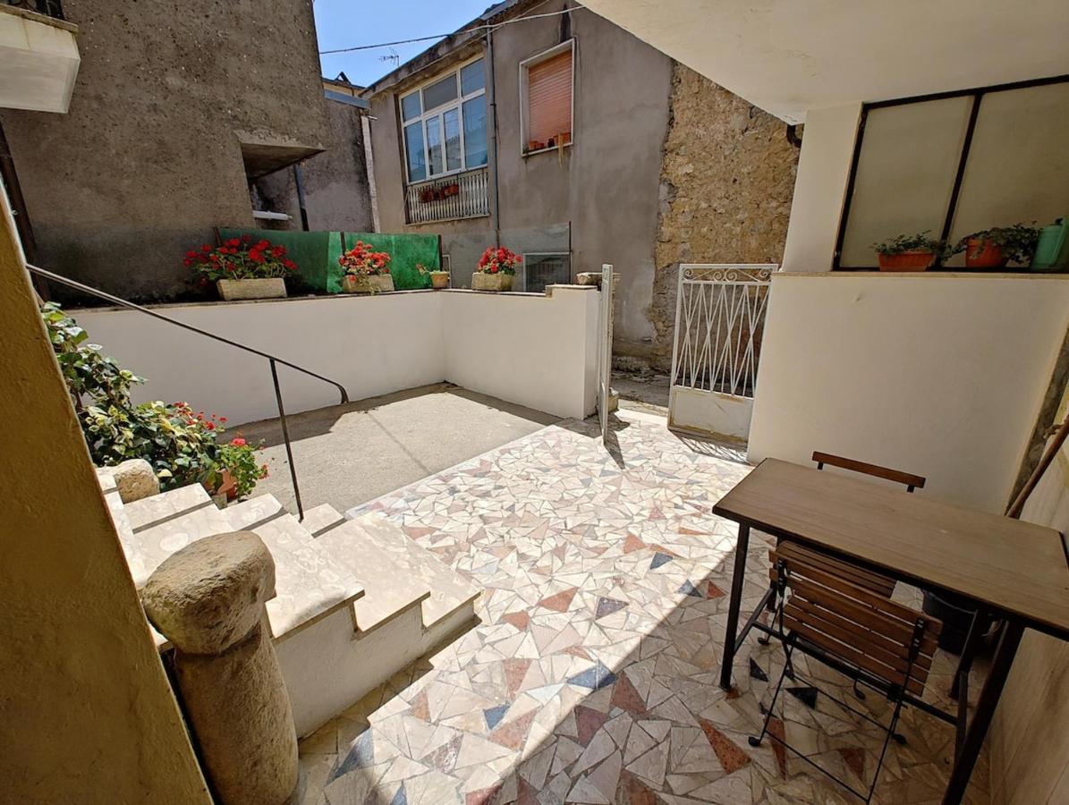 Casa Anna Cerasuolo - intera casa indipendente in borgo - B&B