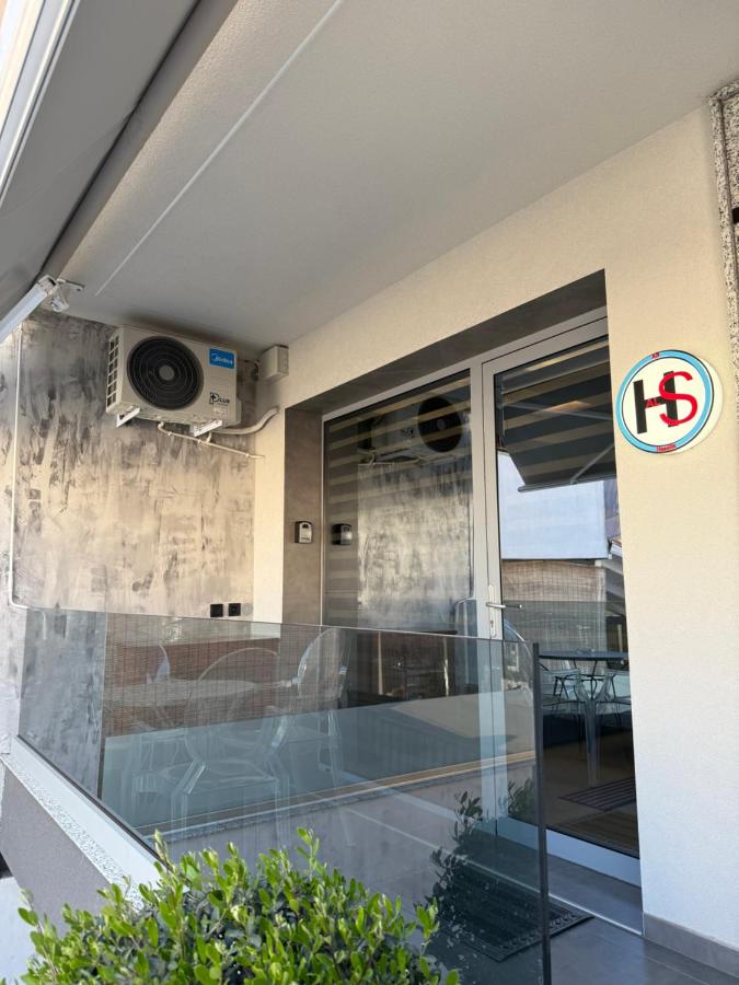 Afoi Hasalla Apartments 2 - B&B Nea Fokaia