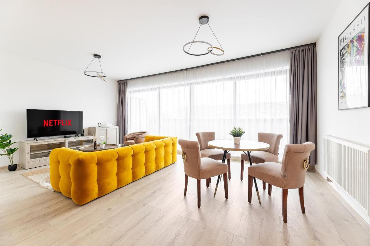 Two-bedroom Deluxe Apartment with terrace