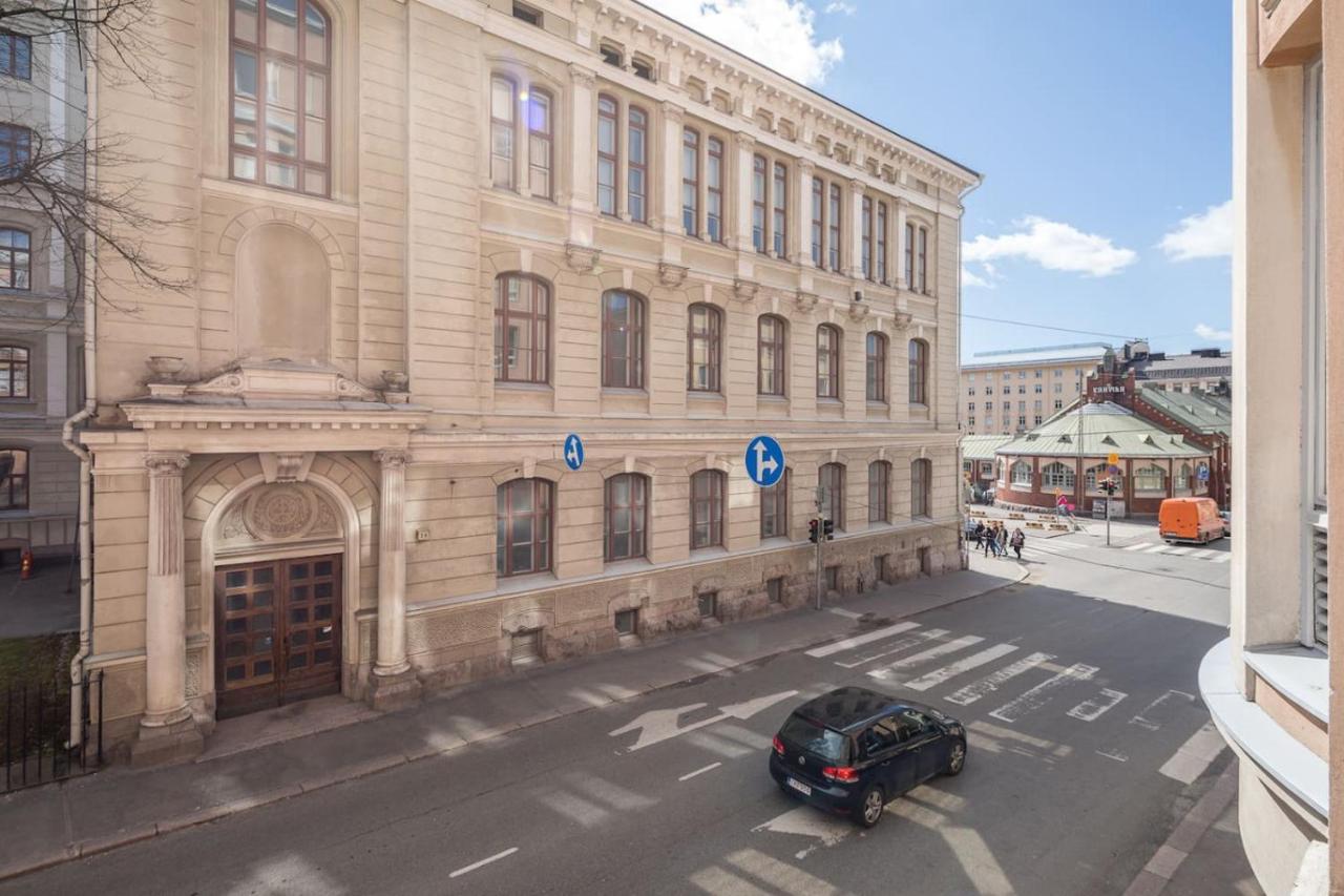 Historic Elegant Apartment - Ferienwohnung Helsinki