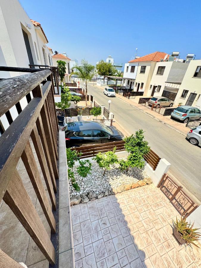Villa ILIOS Cozy 2BR with Pool - Bed and Breakfast Protaras