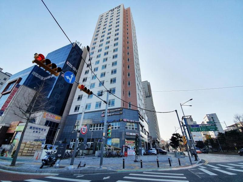 2min Subway Line 2 - B&B Seul