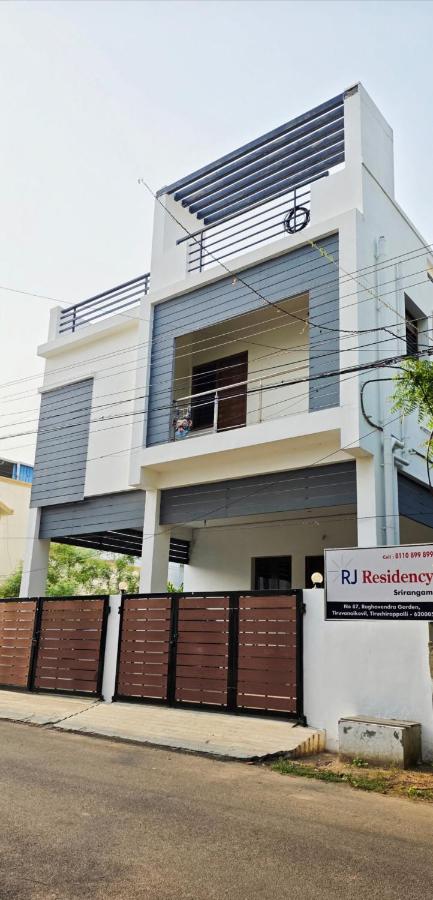 RJ Residency Srirangam - Bed and Breakfast