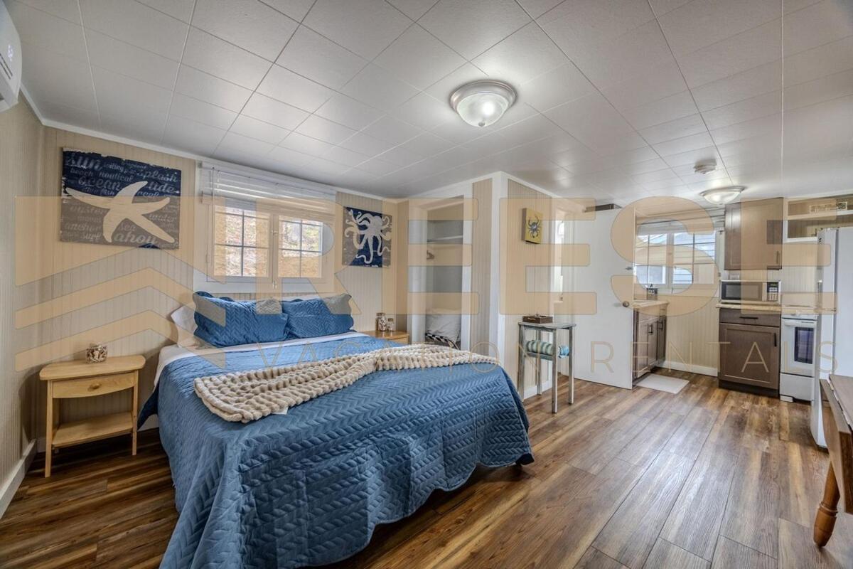 Beach Cabin #2 - B&B