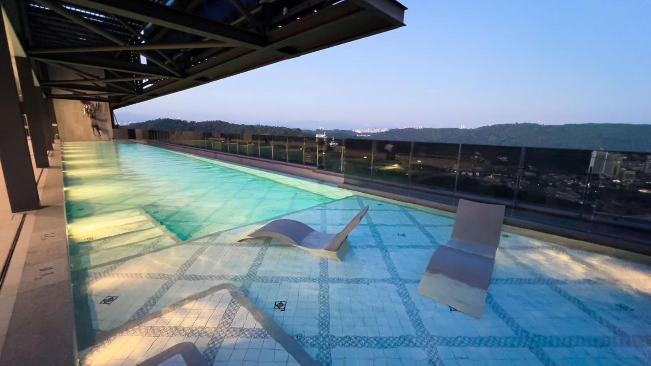 12 Mossaz skypool 5mins to 1U and Ikea atEmpire City by Light House - Chambres d'hôtes Petaling Jaya