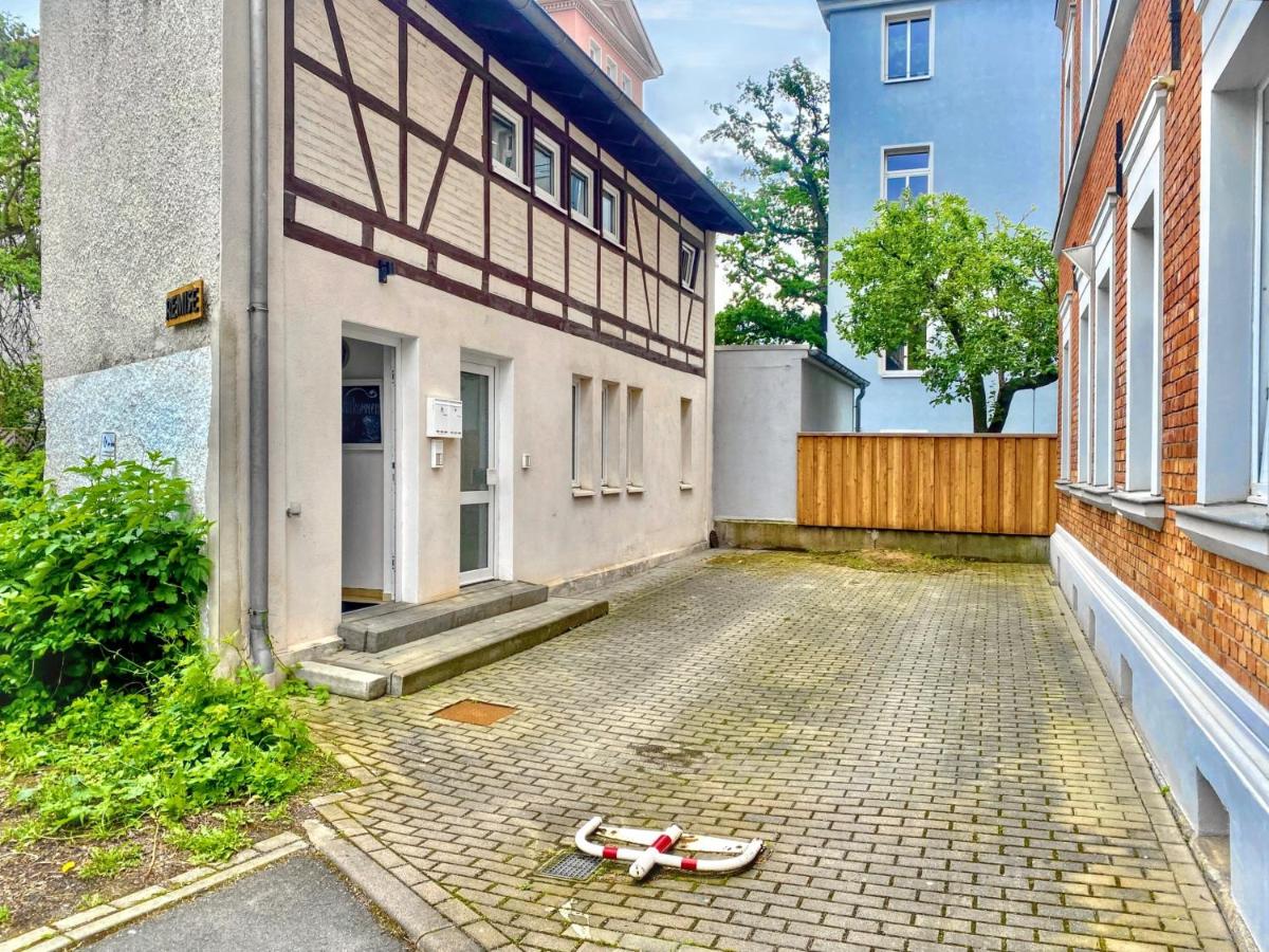 DIE REMISE mit kostenlosem Parkplatz direkt vor der Tür - B&B Erfurt