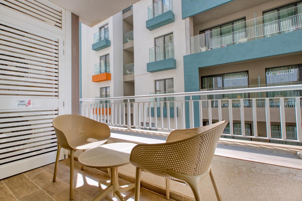 Stylish 2-Bedroom Apartment Near the Sea - Chambres d'hôtes San Pawl il-Bahar