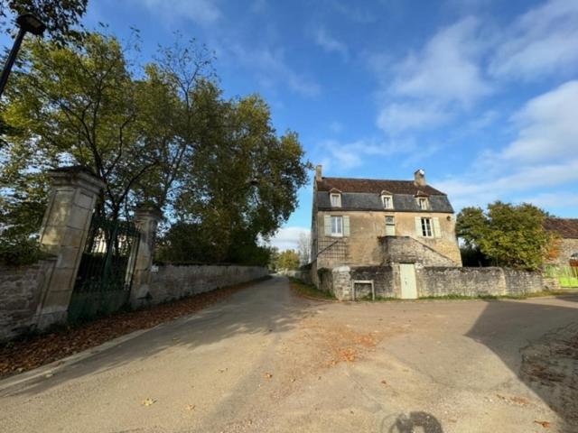 La Simone, between Avallon and Vézelay - B&B Vault-de-Lugny