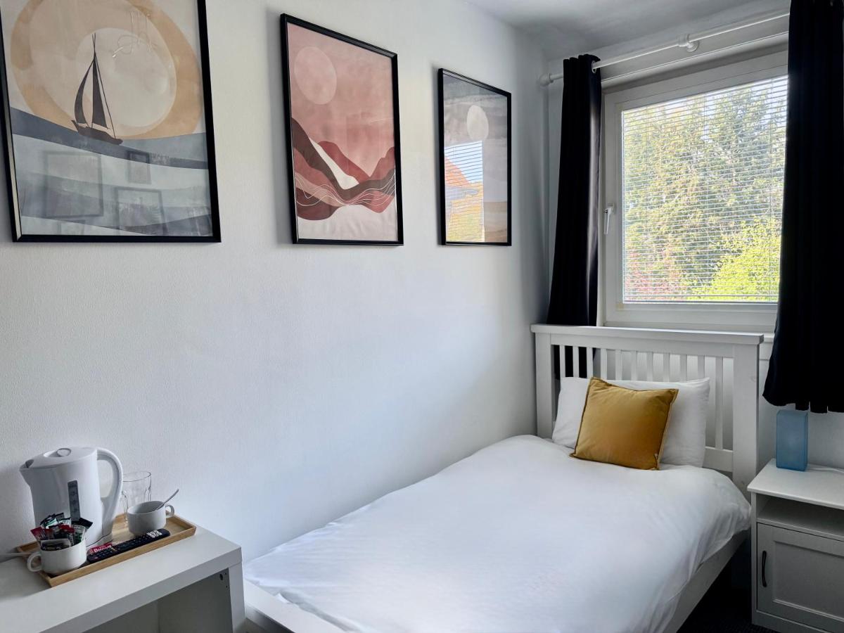 Eenpersoonskamer met Externe Eigen Badkamer