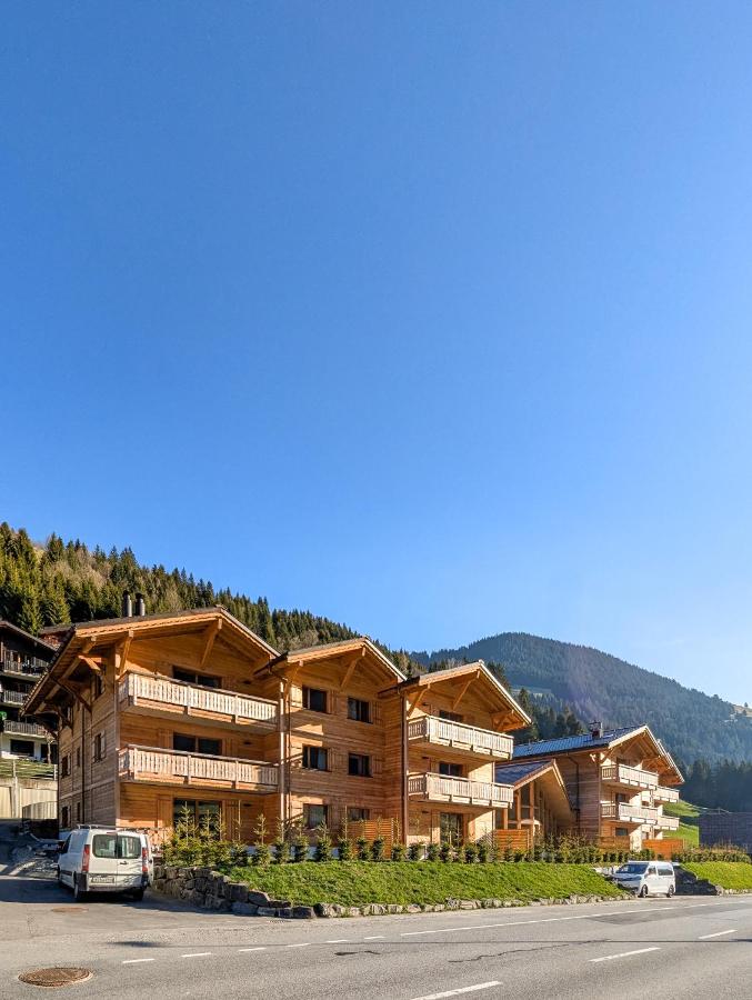Spacieux appartement Morgins cheminée, terrasse et jardin - B&B