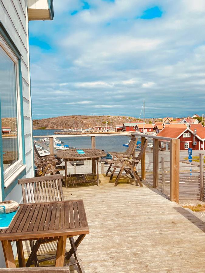 Oceanfront Coolcation on West Coast with incredible ocean views! - B&B