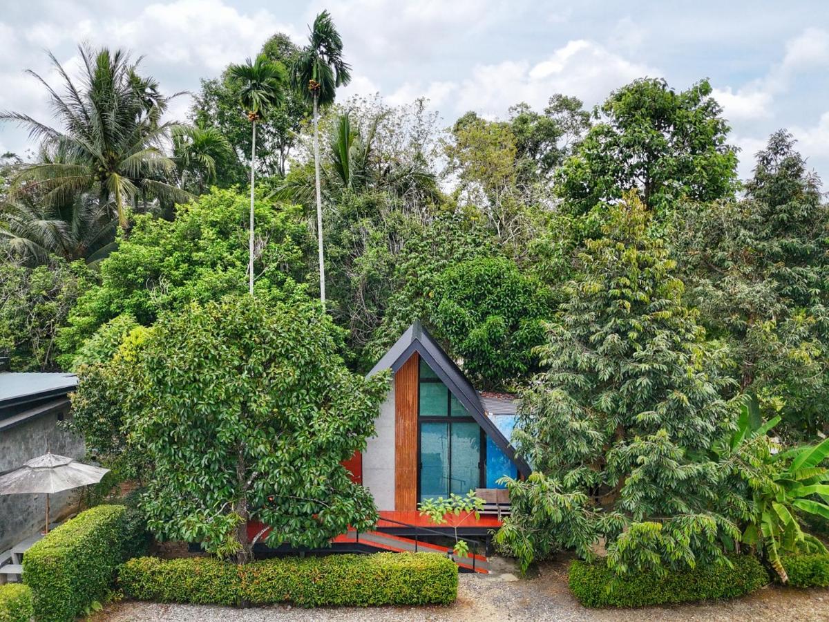 สกายโฮม วัดเจดีย์ไอ้ไข่ Resort & Restaurant - B&B