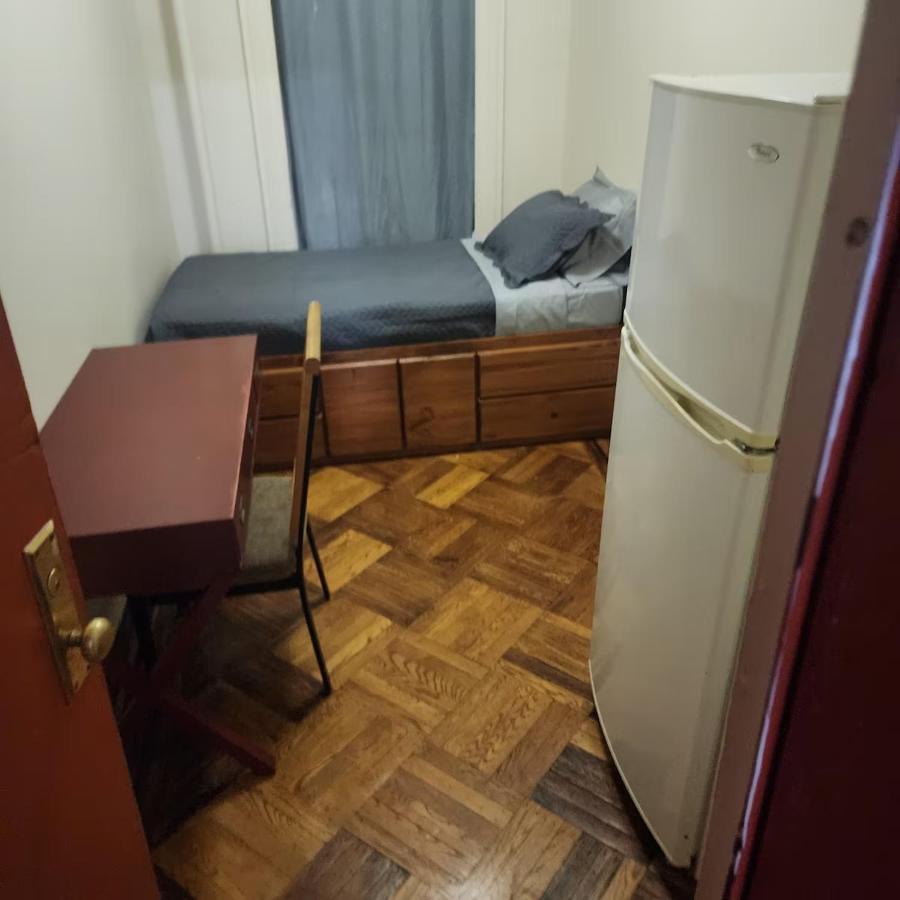 Chambre Simple avec Salle de Bains Commune