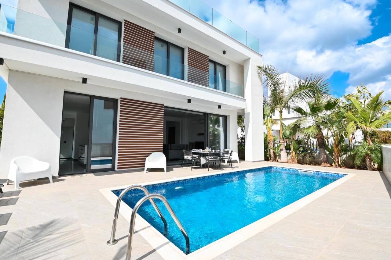 By the Beach Villa 12 - B&B Protaras